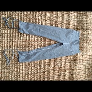 Grey Aerie tie-up cropped leggings